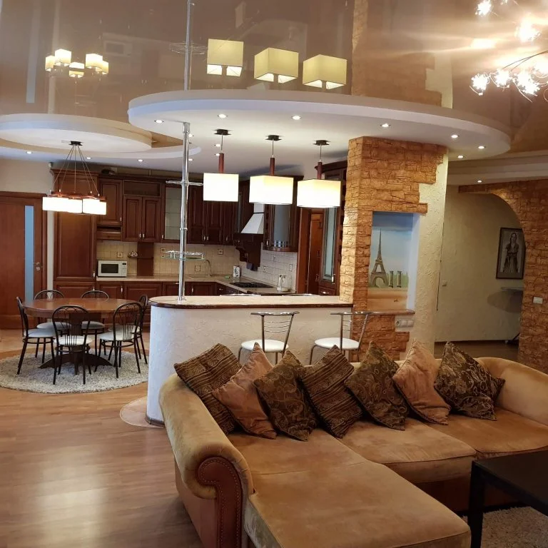 Трехкомнатная квартира на сутки в Брест, ул. Комсомольская 3