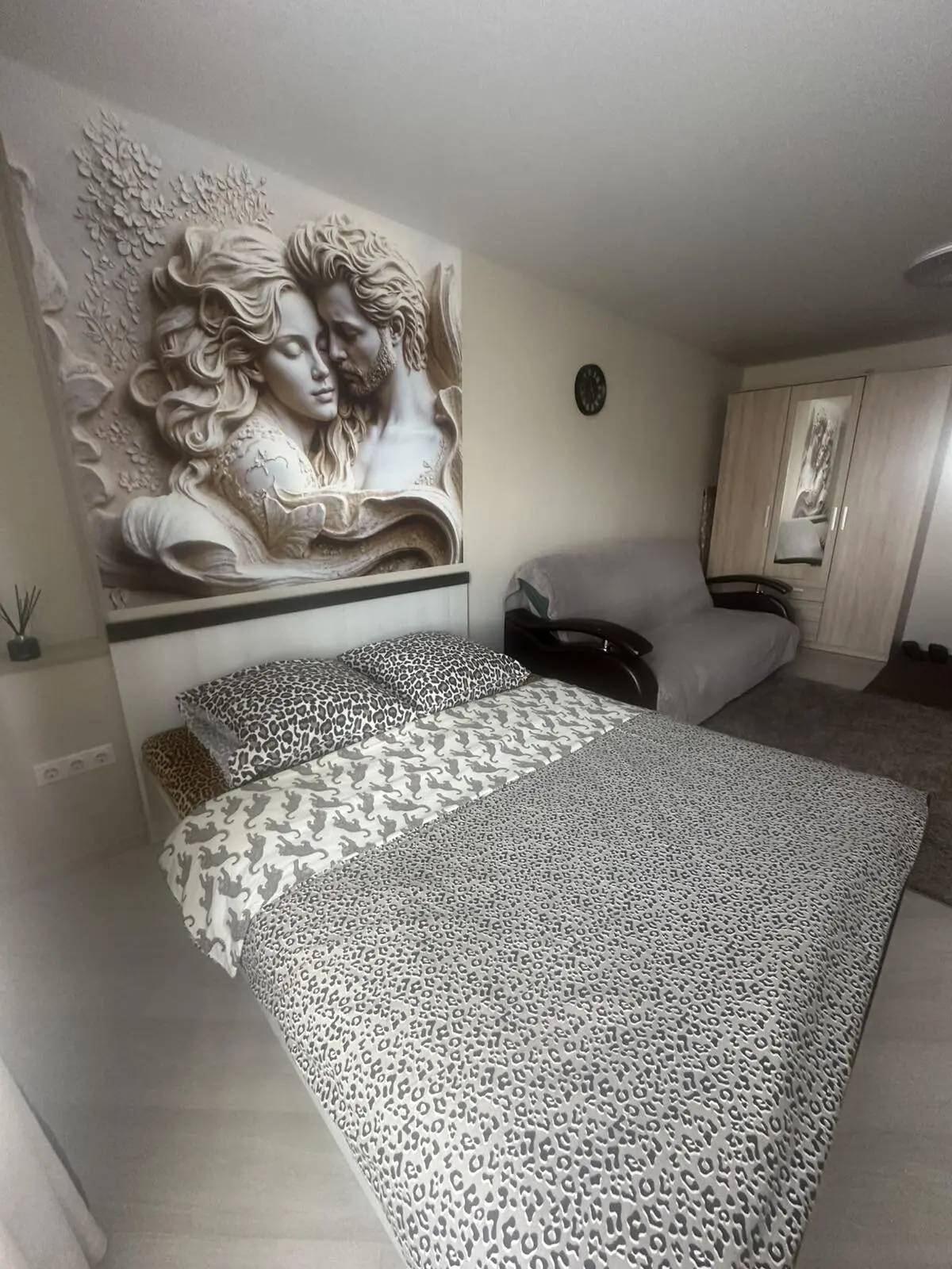 Interior of apartment for daily rent, Brest, Kosmonavtov blvd 24