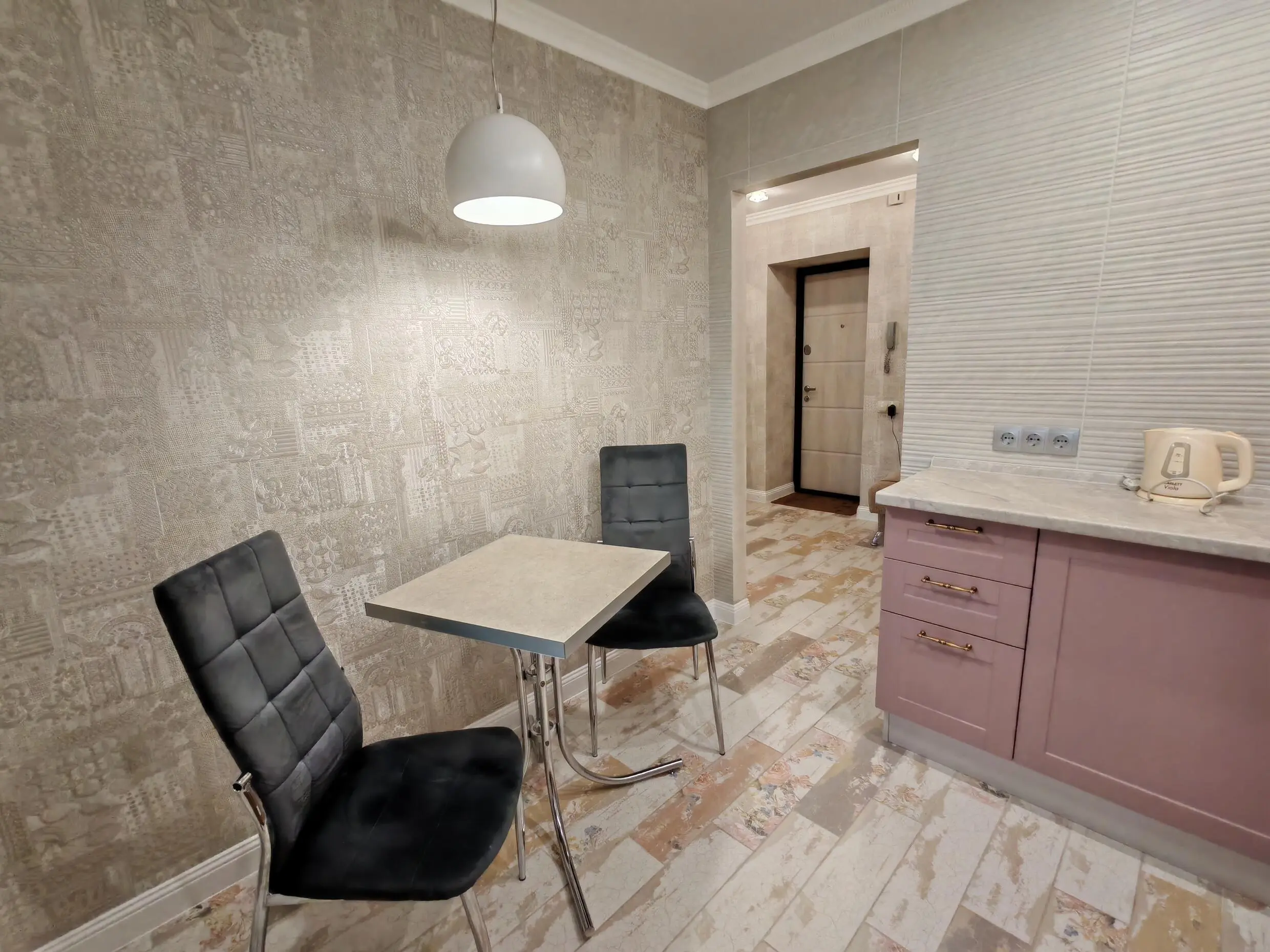 View of apartment for daily rent, Brest, Cosmonauts Blvd. 94 — photo 3