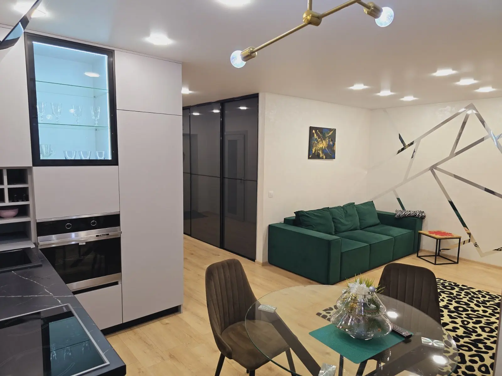 Однокомнатная квартира на сутки в Брест, ул. Папанина 5